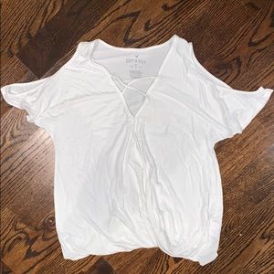 AMERICAN EAGLE OUTFITTERS white cold shoulder top